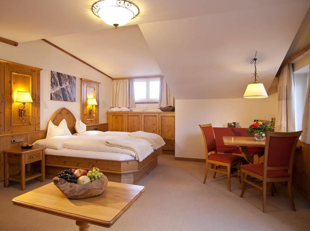 Anthony'S Alpin Hotel Garni ليش ام ارلبرغ المظهر الخارجي الصورة